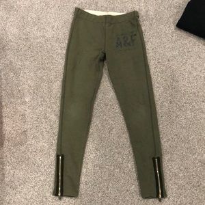 ABERCROMBIE olive green leggings